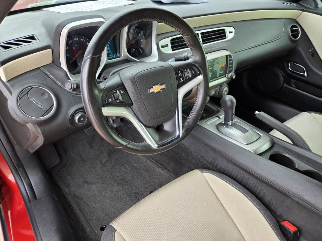 2014 Chevrolet Camaro 2dr Coupe LT w/1LT - 22942608 - 7