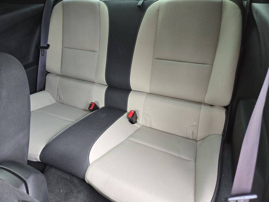 2014 Chevrolet Camaro 2dr Coupe LT w/1LT - 22942608 - 8