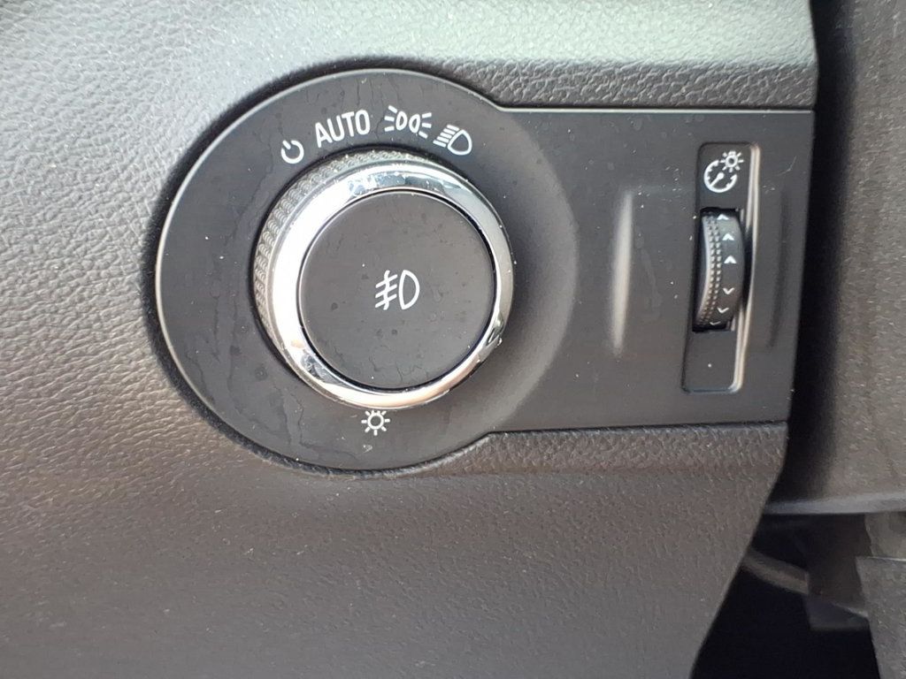 2014 Chevrolet Camaro 2dr Coupe LT w/1LT - 23025161 - 11
