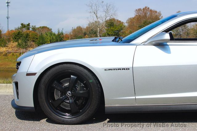 2014 Chevrolet Camaro 2dr Coupe ZL1 - 22985432 - 24