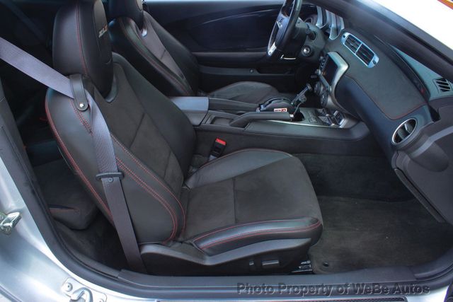 2014 Chevrolet Camaro 2dr Coupe ZL1 - 22985432 - 59