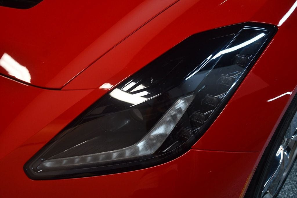 Chevrolet Corvette photo 17