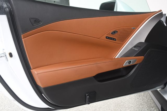 2014 Chevrolet Corvette Stingray 2dr Z51 Convertible w/3LT - 23092319 - 29