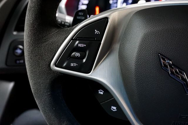 2014 Chevrolet Corvette Stingray 2dr Z51 Coupe w/3LT - 22965361 - 21