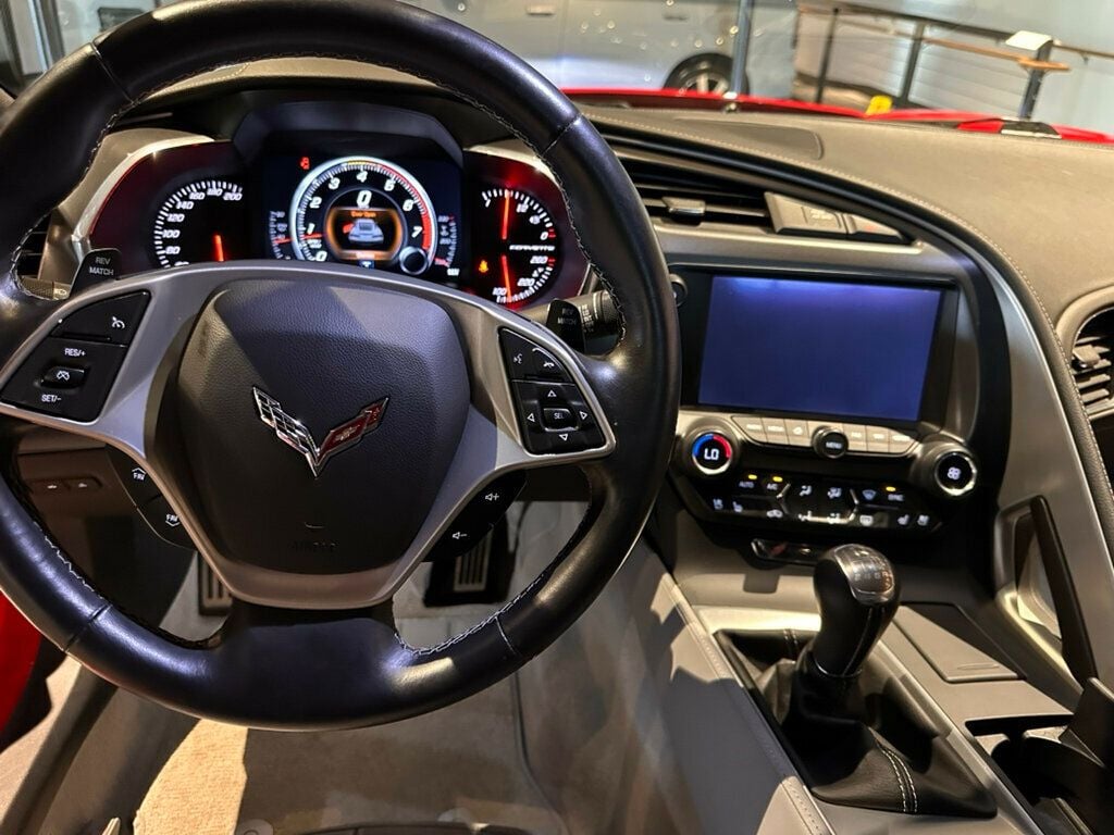2014 Chevrolet Corvette Stingray 2LT/7SpeedManual/Htd&CldSeats/HeadUpDisplay/BosePerfAudio - 23036822 - 17