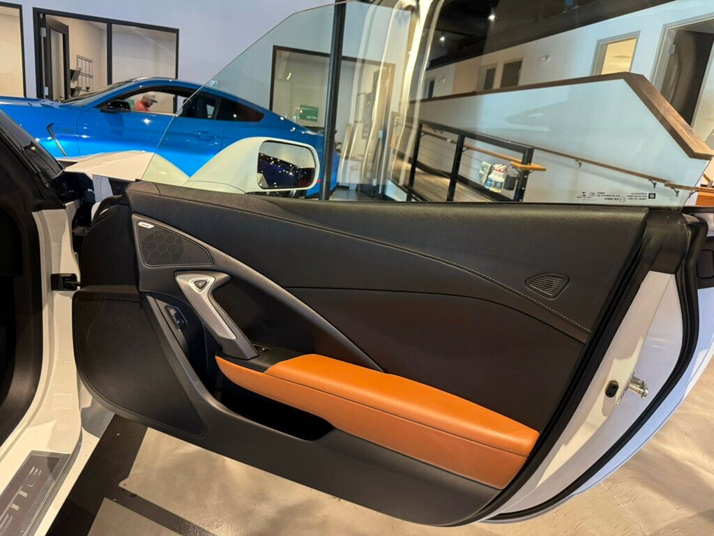 2014 Chevrolet Corvette Stingray 2LT/7SpeedManual/Z51PerfPkg/PerfExhaust/HeadUpDisplay/Htd&CldSts - 22887787 - 19