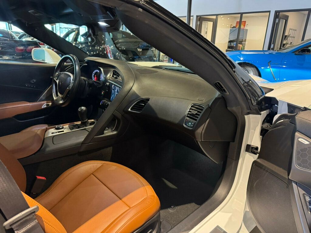 2014 Chevrolet Corvette Stingray 2LT/7SpeedManual/Z51PerfPkg/PerfExhaust/HeadUpDisplay/Htd&CldSts - 22887787 - 20