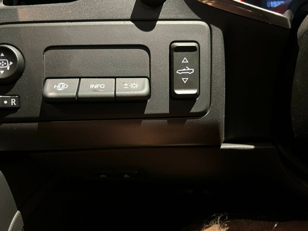 2014 Chevrolet Corvette Stingray 3LT/Z51PerfPkg/MagneticRideCntrl/PerfExhaust/Htd&CldSeats/NAV - 22960176 - 27