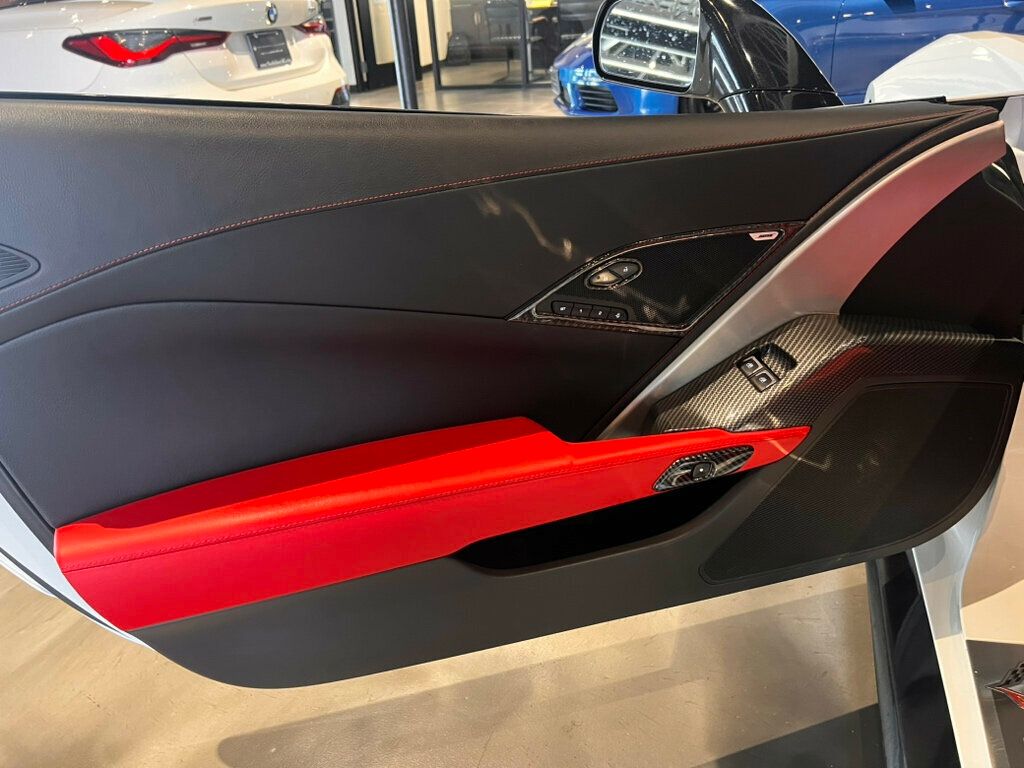 2014 Chevrolet Corvette Stingray Convertible/2LT/ZF1AppearancePkg/PerfExhaust/Htd&CldSeats/NAV - 22982100 - 17