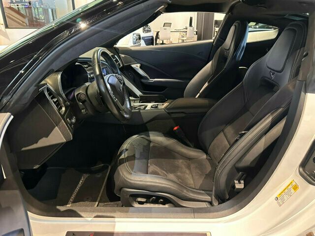2014 Chevrolet Corvette Stingray MSRP$73340/3LT-EquipmentGroup/CarbonFiberDualRoof/NAV - 23040297 - 16