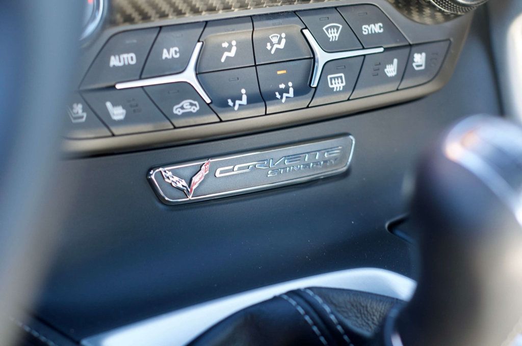 2014 Chevrolet Corvette Stingray MSRP$75895/7-SpeedManual/3LTEquipmentGroup/PerformanceExhaust - 22973544 - 33