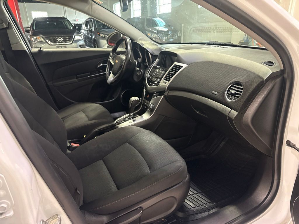 2014 Chevrolet CRUZE 4dr Sedan Automatic 1LT - 23022284 - 35