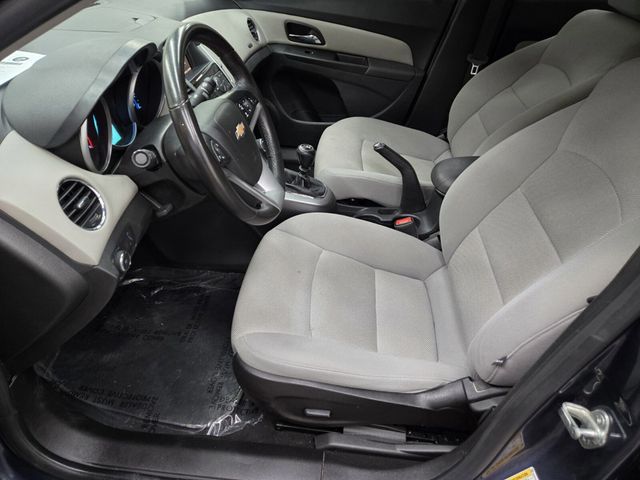 2014 Chevrolet CRUZE 4dr Sedan Manual ECO - 22967884 - 6