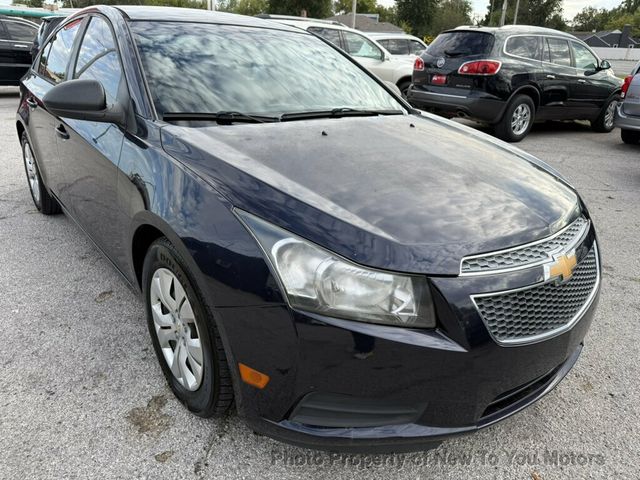 2014 Chevrolet CRUZE 4dr Sedan Manual LS - 23100515 - 18