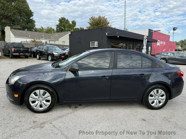 2014 Chevrolet CRUZE 4dr Sedan Manual LS - 23100515 - 6