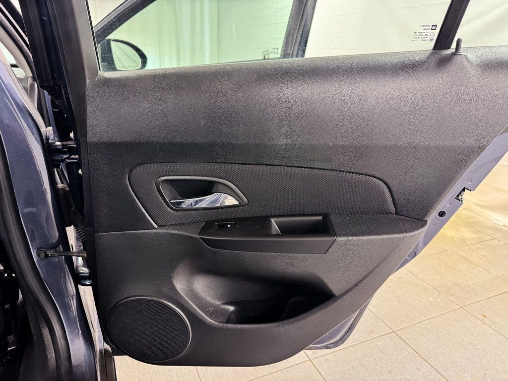 2014 Chevrolet CRUZE LT - 23033476 - 15