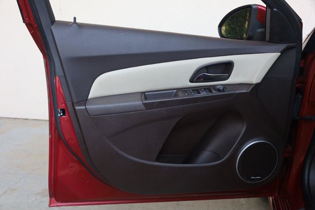 2014 Chevrolet Cruze LTZ - 23067537 - 11