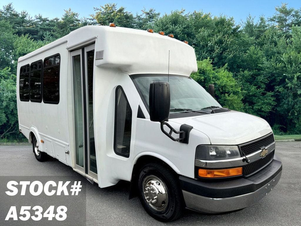 2014 Chevrolet Express 4500 Shuttle Bus For Church Senior Tour Charters Student Hotel Transport - 22610176 - 0