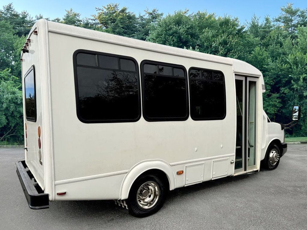 2014 Chevrolet Express 4500 Shuttle Bus For Church Senior Tour Charters Student Hotel Transport - 22610176 - 10