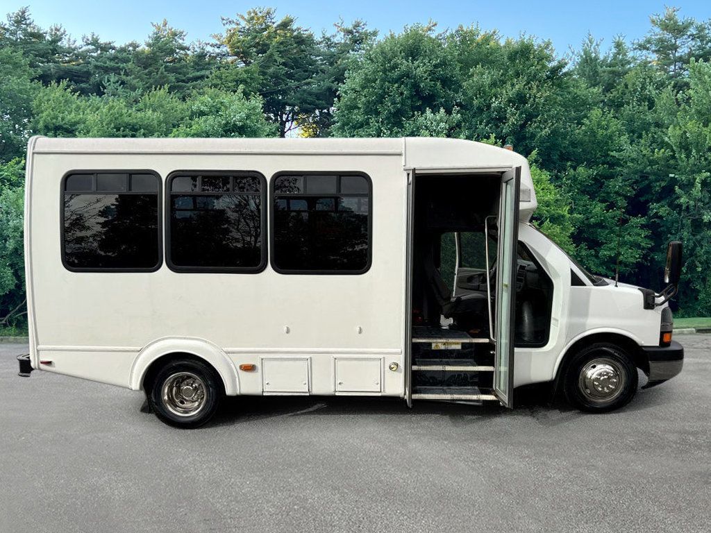 2014 Chevrolet Express 4500 Shuttle Bus For Church Senior Tour Charters Student Hotel Transport - 22610176 - 12