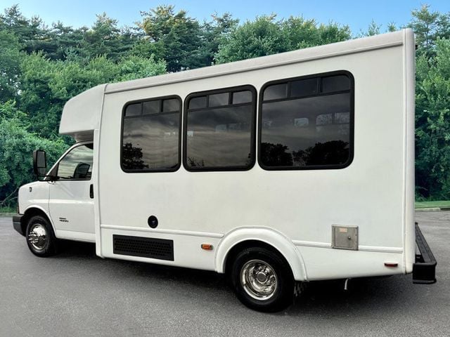 2014 Chevrolet Express 4500 Shuttle Bus For Church Senior Tour Charters Student Hotel Transport - 22610176 - 4