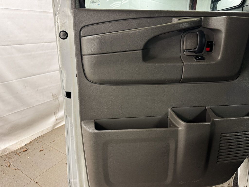 2014 Chevrolet Express Cargo Van 3500 CARGO VAN - 22801422 - 11