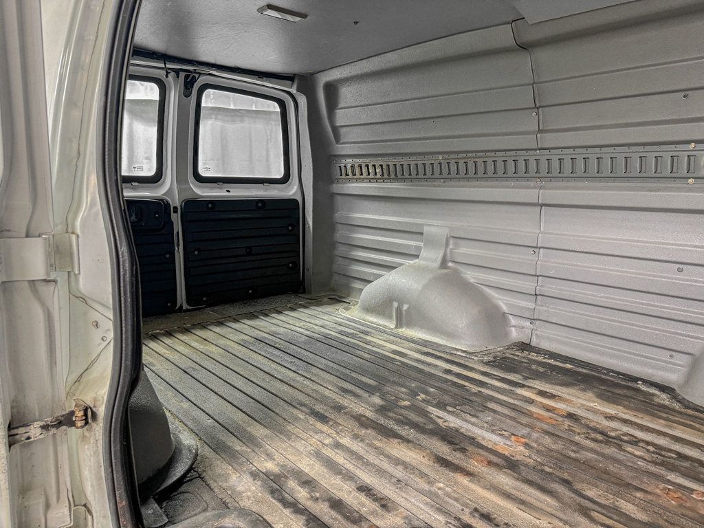 2014 Chevrolet Express Cargo Van 3500 CARGO VAN - 22801422 - 17