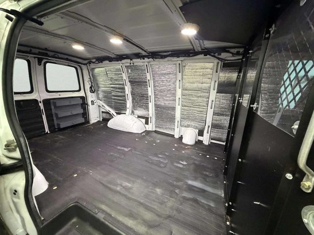 2014 Chevrolet Express Cargo Van AWD 1500 135" - 23000580 - 14