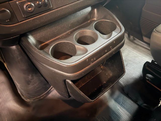 2014 Chevrolet Express Cargo Van AWD 1500 135" - 23000580 - 31