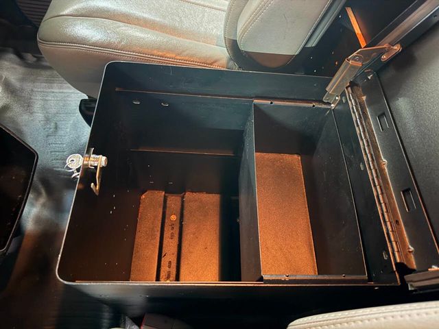 2014 Chevrolet Express Cargo Van AWD 1500 135" - 23000580 - 33