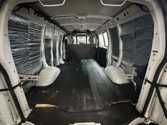 2014 Chevrolet Express Cargo Van AWD 1500 135" - 23000580 - 6