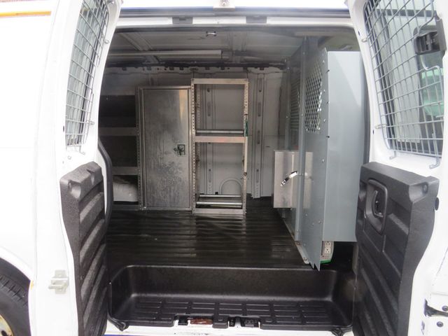 2014 Chevrolet Express Cargo Van RWD 1500 135"(clear title) - 22922734 - 13