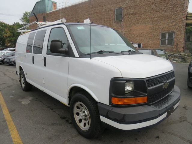 2014 Chevrolet Express Cargo Van RWD 1500 135"(clear title) - 22922734 - 2