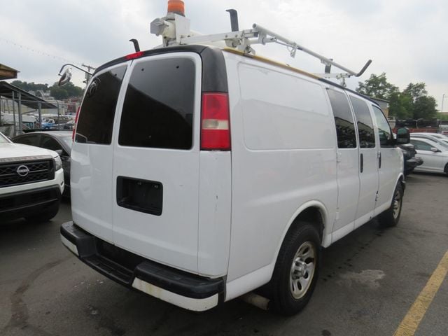 2014 Chevrolet Express Cargo Van RWD 1500 135"(clear title) - 22922734 - 4