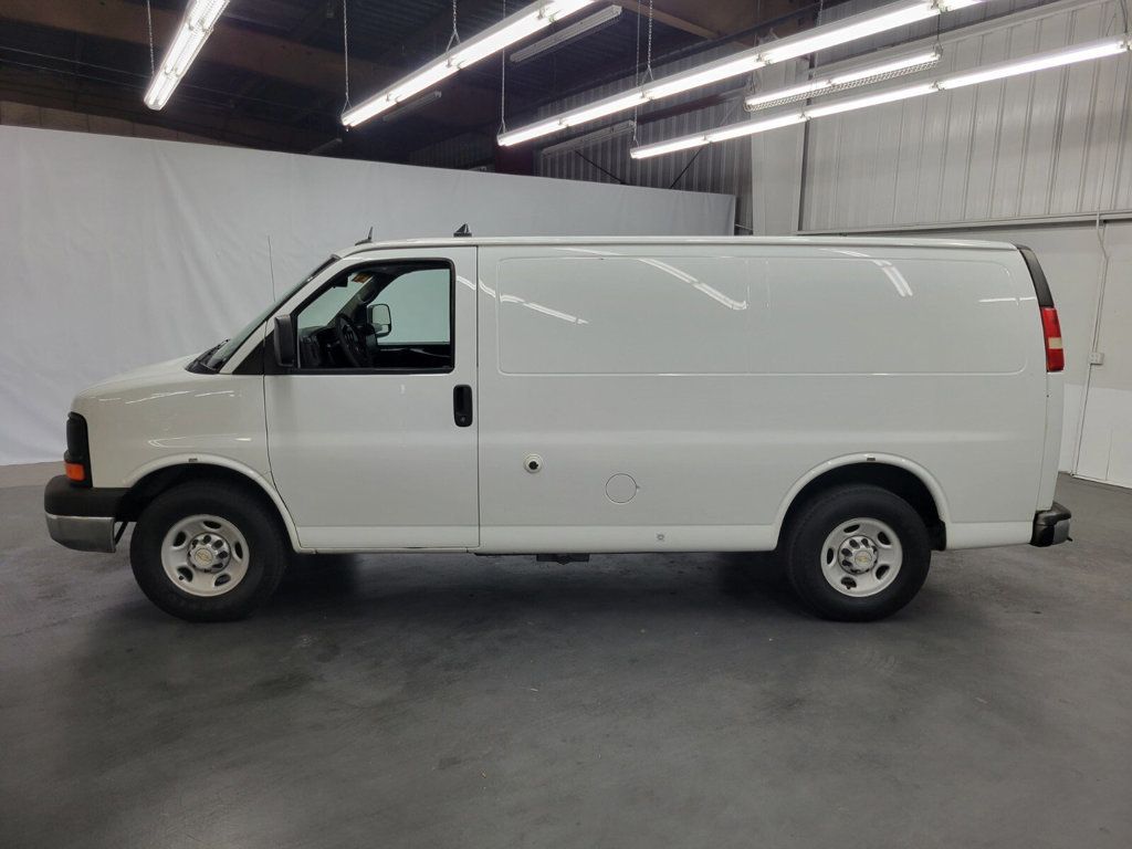 2014 Chevrolet Express Cargo Van RWD 2500 135" - 22420289 - 1