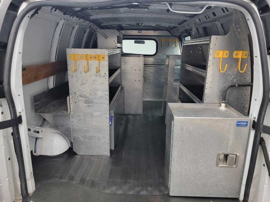 2014 Chevrolet Express Cargo Van RWD 2500 135" - 22420289 - 8