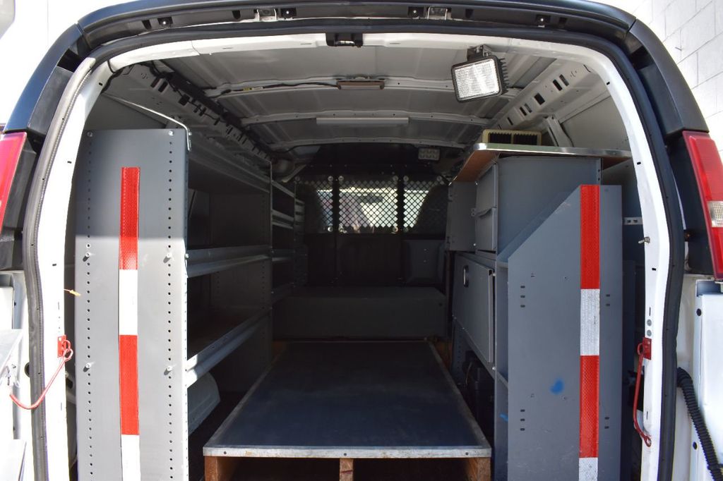 2014 Chevrolet Express Cargo Van RWD 2500 135" - 21498931 - 24