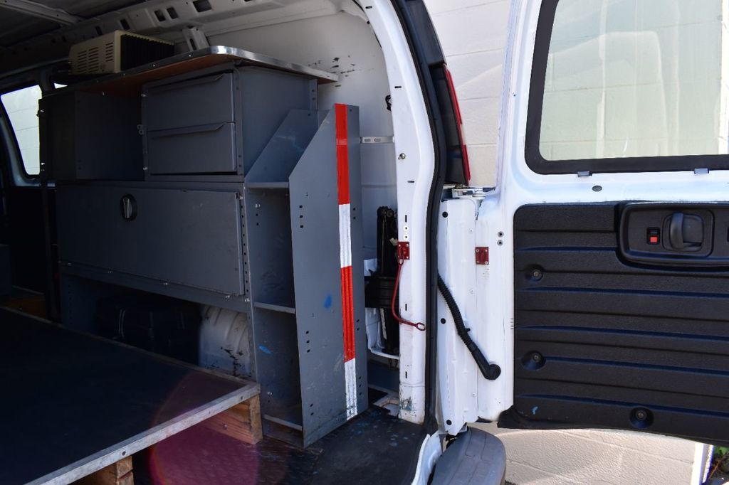 2014 Chevrolet Express Cargo Van RWD 2500 135" - 21498931 - 29
