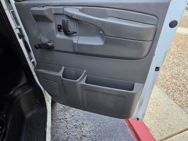 2014 Chevrolet Express Cargo Van RWD 2500 135" - 22971097 - 22