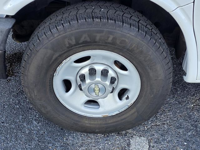 2014 Chevrolet Express Cargo Van RWD 2500 135" - 22971097 - 23