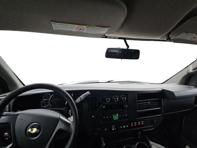 2014 Chevrolet Express Cargo Van RWD 2500 135" - 22963862 - 10