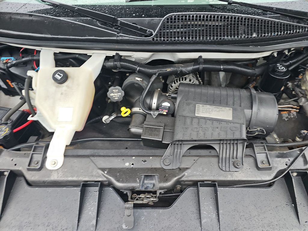 Chevrolet Express photo 20