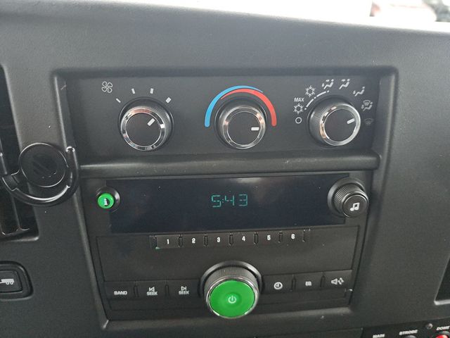 2014 Chevrolet Express Cargo Van RWD 2500 135" - 22963862 - 26