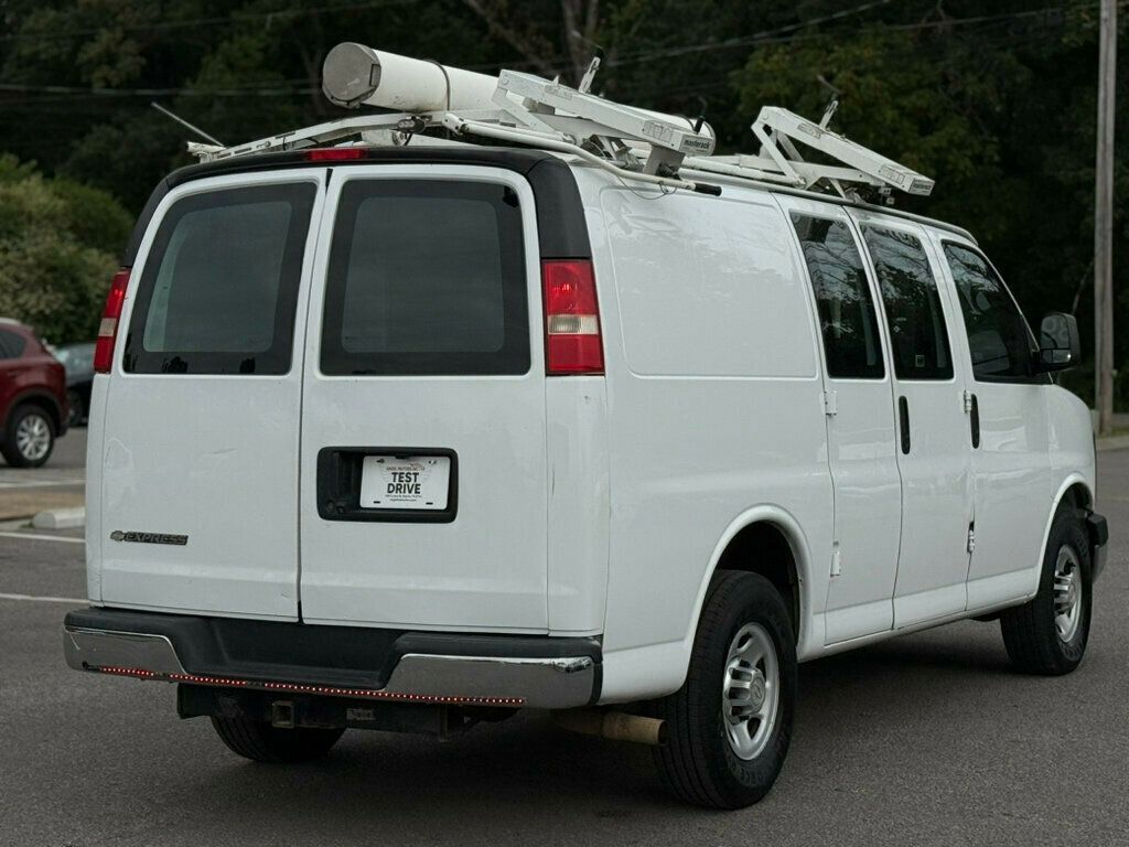 2014 Chevrolet Express Cargo Van photo 2