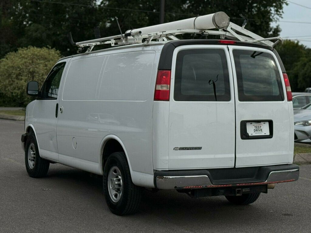 2014 Chevrolet Express Cargo Van photo 4