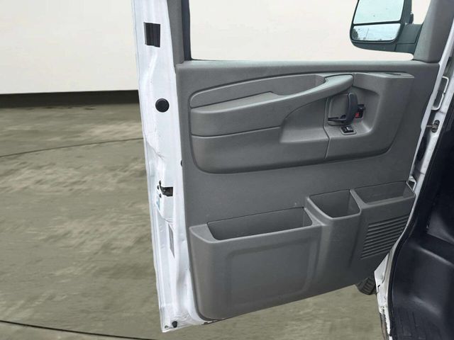 2014 Chevrolet Express Cargo Van RWD 2500 135" - 23007410 - 8