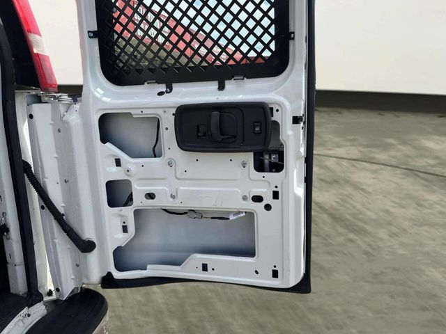 2014 Chevrolet Express Cargo Van RWD 2500 135" - 23014124 - 11