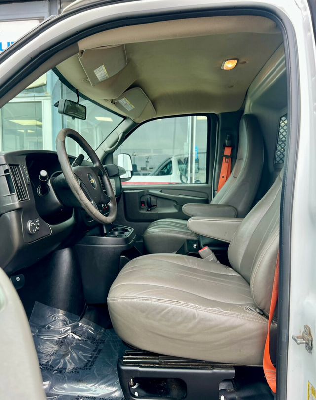 2014 Chevrolet Express Cargo Van RWD 2500 135" - 23000494 - 14