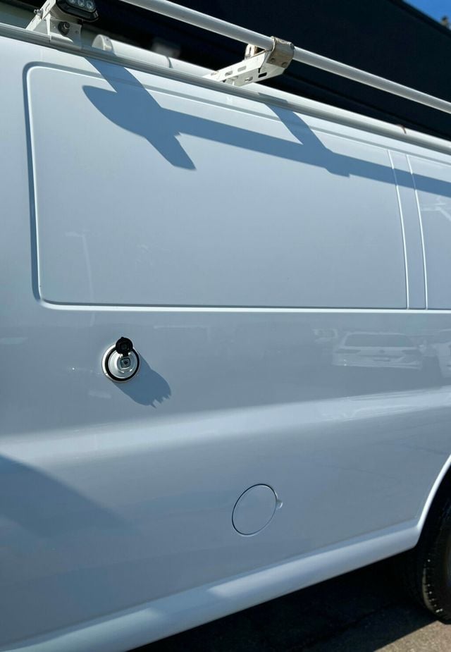 2014 Chevrolet Express Cargo Van RWD 2500 135" - 23000495 - 11