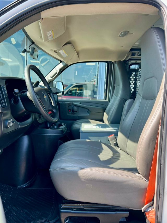 2014 Chevrolet Express Cargo Van RWD 2500 135" - 23000495 - 16